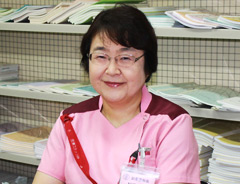 副看護部長 兼 教育担当師長 村田日出子